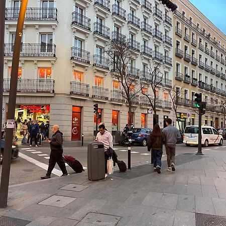 Hostal Daniel Madrid Ngoại thất bức ảnh