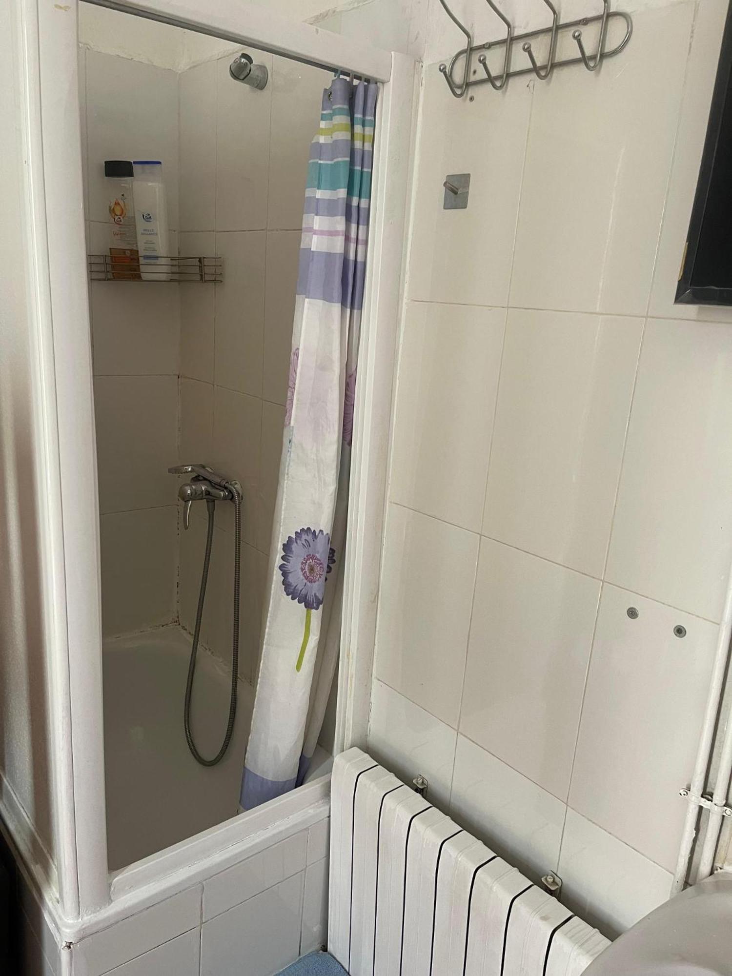 Hostal Daniel Madrid Ngoại thất bức ảnh