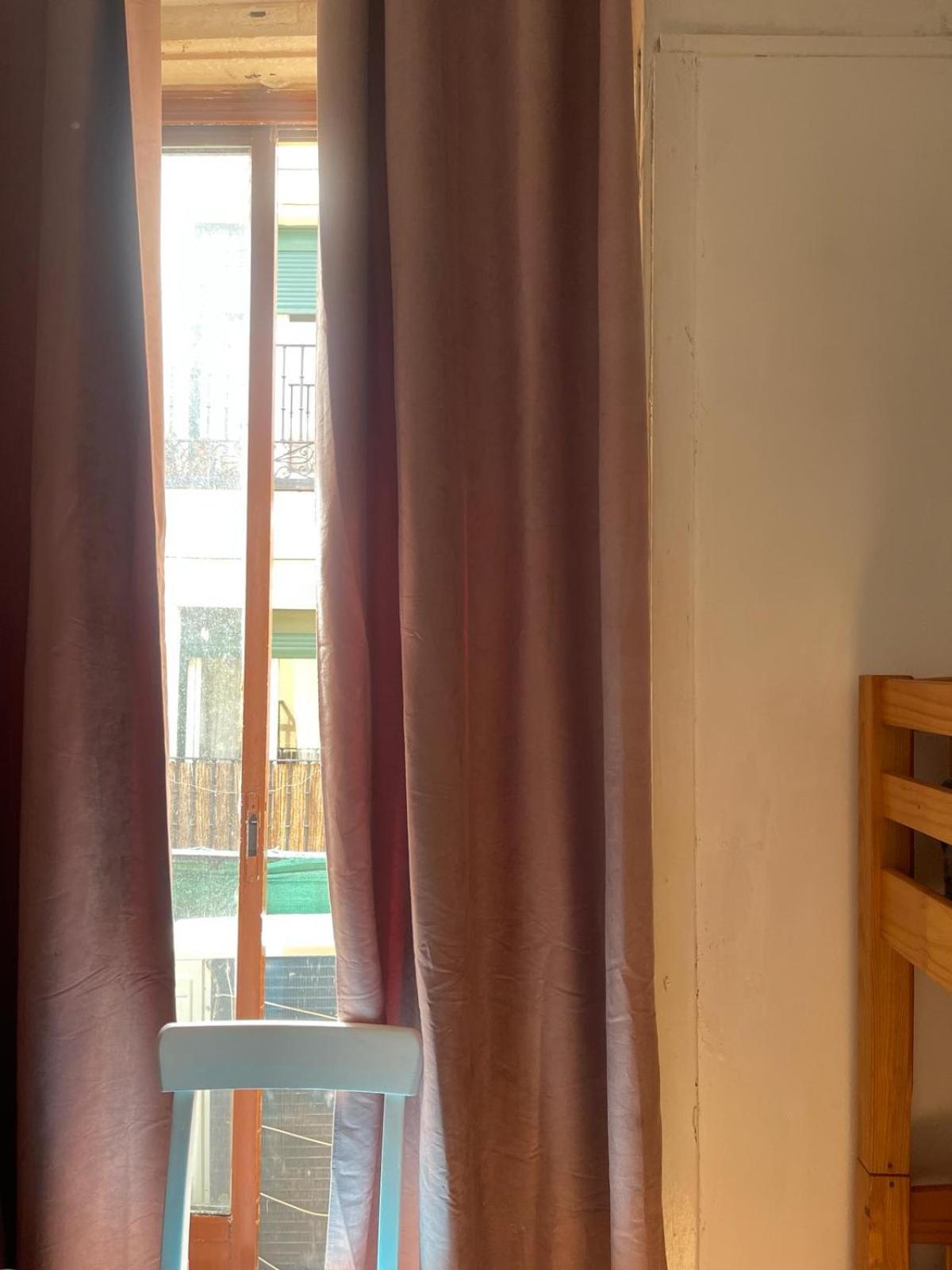 Hostal Daniel Madrid Ngoại thất bức ảnh