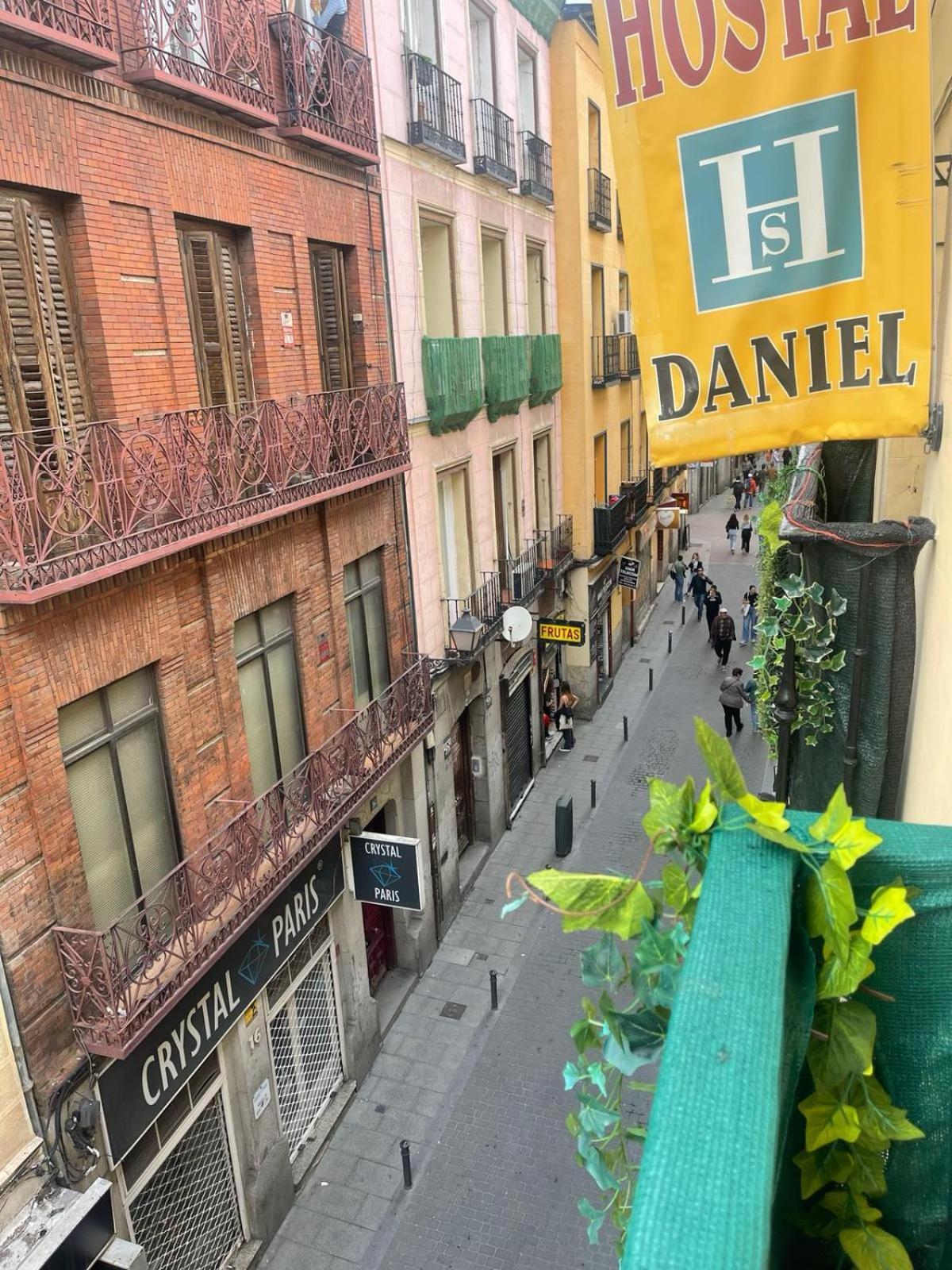 Hostal Daniel Madrid Ngoại thất bức ảnh